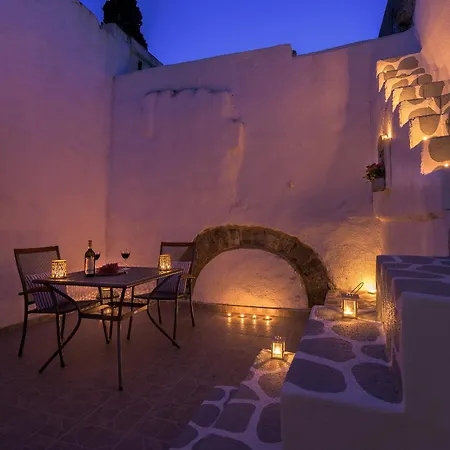 Rustic Self-inn Rhodes City