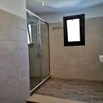 Rustic Self-inn Apartmán Rhodes City