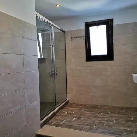 Rustic Self-inn Appartamento Rhodes City